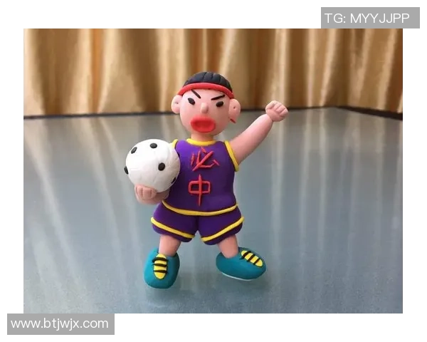 足球球星玩偶挂件系列 精致手工打造 收藏与装饰完美结合